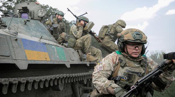 Operațiunea Desert Storm nu poate fi replicată de ofensiva Ucrainei. Forțele Kievului stagnează, dar rămân șanse pentru spargerea frontului