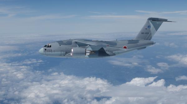 Kawasaki C-2 cu rachete cu rază lungă. Pentru a integra rachetele pe avioane de transport, Japonia inovează sistemul de aprindere al acestora