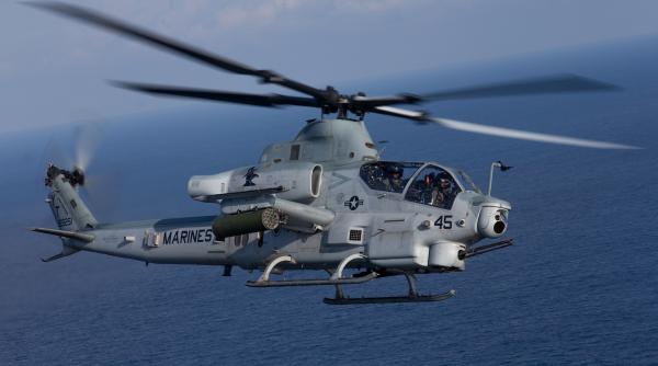 Cehia a primit încă două elicoptere noi din SUA: UH-1Y Venom și AH-1Z Viper vor înlocui elicopterele rusești