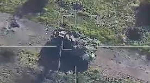 Rușii și-au distrus intenţionat propriul tanc T-90M cu o dronă kamikaze Lancet (Foto/Video). Orice pentru ca cel mai modern tanc rus să nu ajungă la ucraineni