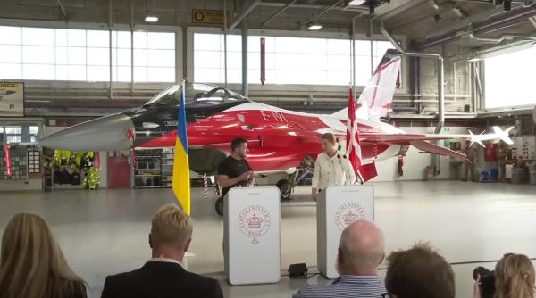 Primele 6 din 19, pe repede înainte. Danemarca a anunțat când ajung în Ucraina primele avioane F-16, dar pune o condiție