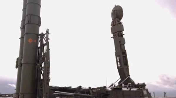 Obligată să umple golurile din Ucraina, Armata rusă aduce sisteme antiaeriene S-300 staționate în Insulele Kurile