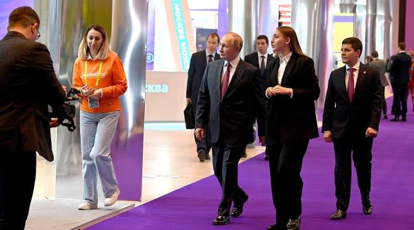 Șefa Agenției federale ruse pentru problemele tineretului a anunțat transformarea totală a tinerilor ruși în patrioți