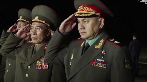 Au început să curgă transporturile de armament nord-coreean către Rusia? Traficul feroviar dintre cele două țări a explodat în ultimele zile