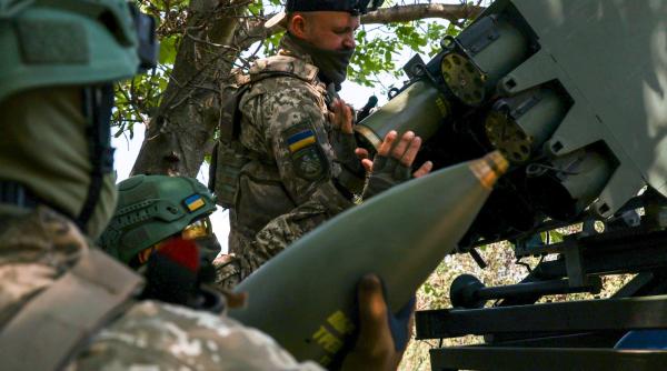 Conflictul din Ucraina a epuizat muniția de artilerie din întreaga lume. Premierul Șmîhal: “Toate depozitele sunt goale” 