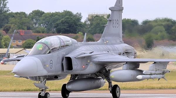 Cehia își înarmează suplimentar avioanele Gripen cu rachete israeliene I-Derby ER. Contractul prevede investiții importante, drept compensare pentru industria locală