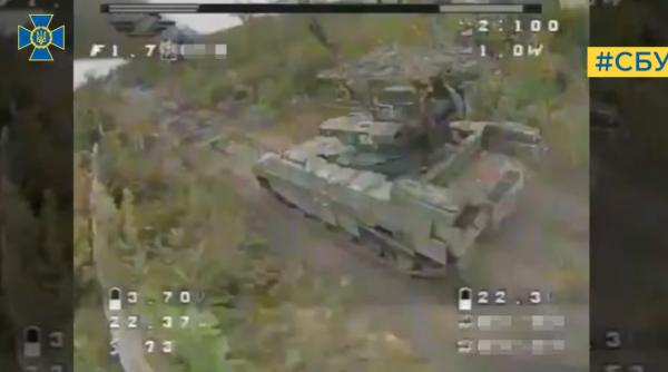 Forţele speciale ucrainene au bifat o nouă reuşită pe front: Un alt ''Terminator'' a fost distrus cu ajutorul dronelor FPV (Foto/Video)