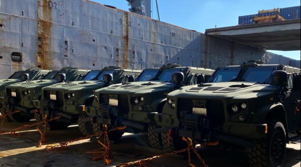 Forțe speciale cu blindate americane. Au ajuns în România primele 33 de JLTV americane pentru forțele speciale române