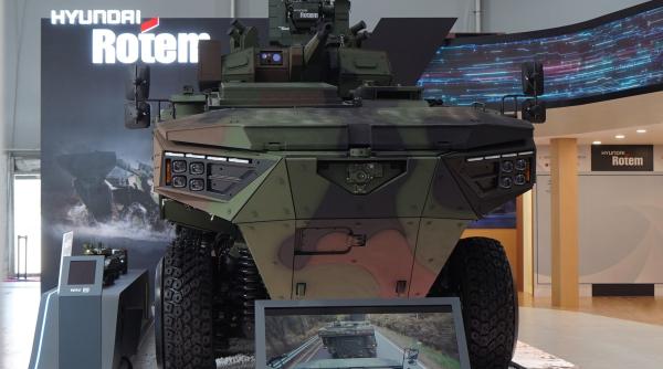 Compania sud-coreeană Hyundai Rotem vrea să vândă un nou transportor blindat către state din Europa de Est: România nu este considerată un potenţial client 
