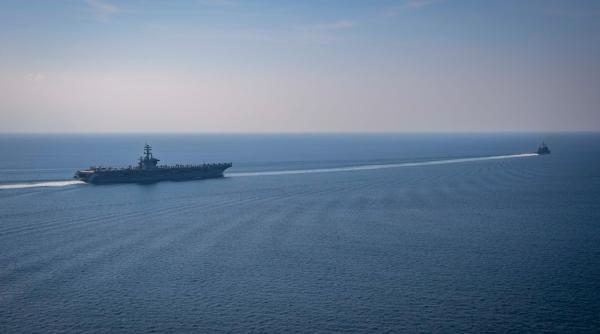 Portavionul Eisenhower a intrat în Golful Persic însoțit de o forță aeronavală franceză