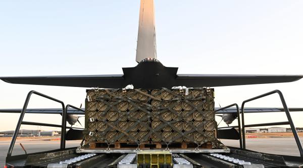 UE a livrat Ucrainei aproape o treime din muniția promisă în primăvară