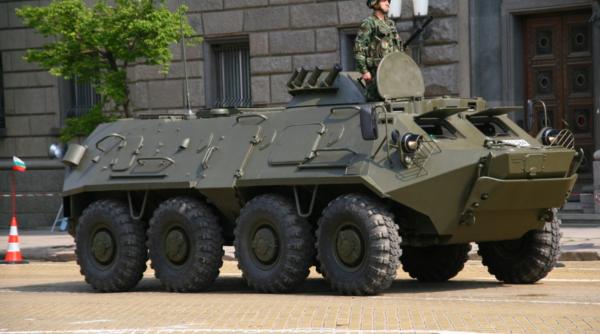 Președintele bulgar pro-rus s-a opus prin veto furnizării către Ucraina a blindatelor sovietice BTR-60. Rumen Radev vorbește de „protejarea granițelor bulgare”