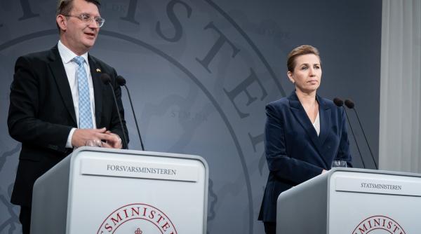 Danemarca semnează un acord mai profund de apărare cu Statele Unite