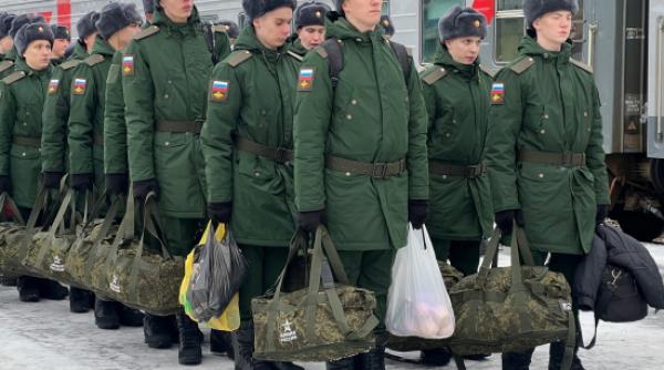 Partidul lui Putin „Rusia Unită” recrutează mercenari pentru o armată privată, susțin serviciile secrete ucrainene