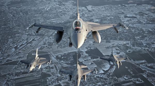 Noile tactici folosite de ruși au pus în alertă Forțele Aeriene ale Poloniei: Rachete de croazieră Kh-101 au zburat mai mult de o oră în vestul Ucrainei