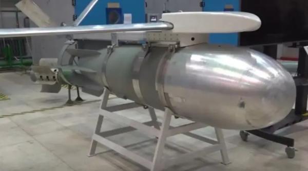 Rusia vrea să extindă un experiment reușit: Șoigu cere transformarea armelor obișnuite în “muniție de înaltă precizie”