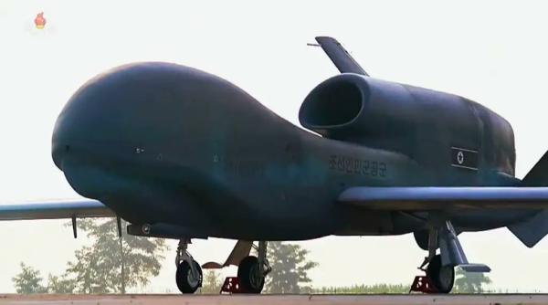 Drona nord-coreeană Saebyeol-4, o copie a RQ-4 Global Hawk, folosește componente de la avioanele de vânătoare chinezești J-7 (Foto)