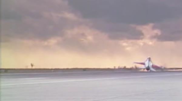 Prima decolare a unui F-16 a fost accidentală, avionul fiind la un pas de prăbușire (VIDEO). 50 de ani mai târziu F-16 e cel mai popular avion din istorie