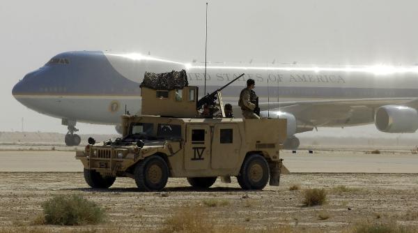 SUA confirmă: Tir de rachete balistice lansat de milițiile pro-iraniene asupra unei baze a Coaliției în Irak. Mai mulți militari au fost răniți