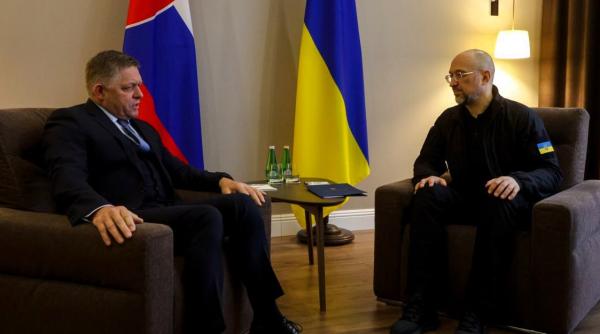 ”Vrem să vă ajutăm”. Premierul slovac vizitează Ucraina, dar nu ajunge până la Kiev. Slovacia sprijină aderarea Ucrainei la UE, dar nu și la NATO