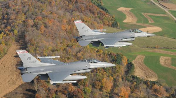 F-16 pentru Turcia a primit undă verde din partea SUA. Avioane de luptă deblocate după ce Turcia a acceptat aderarea Suediei