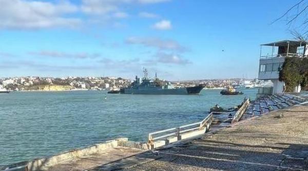 Mișcarea de rezistență Atesh din Crimeea monitorizează activitatea navală a ruşilor în Portul Sevastopol pentru a-i ajuta pe ucraineni să efectueze noi atacuri