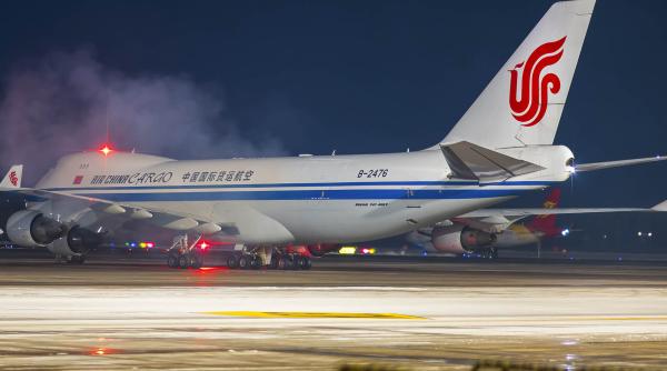 China a livrat mărfuri clasificate în Belarus cu avionul. Un posibil transfer indirect de tehnică militară către Rusia?