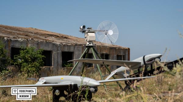 Dronele continuă să fie o armă care schimbă ''regulile jocului'' pe frontul din Ucraina: Fundația Come Back Alive a anunțat cea mai mare campanie de strângere de fonduri pentru achiziţia de UAV-uri 
