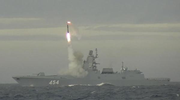 Rusia a lansat în premieră asupra Ucrainei o rachetă hipersonică Zircon. După Kinzhal, rușii au aruncat în luptă și Zircon