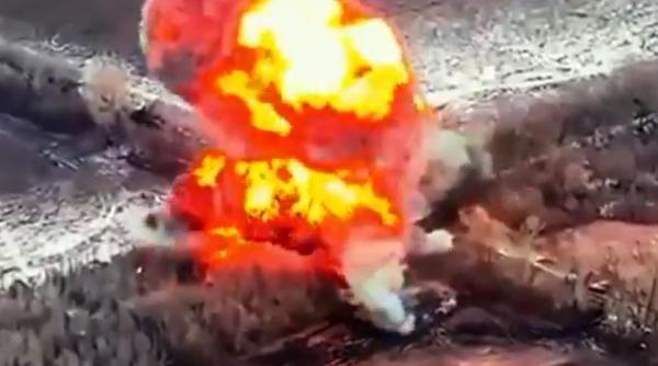 Zi grea pentru Rusia (Video): După ce ucrainenii au scufundat nava Caesar Kunikov au apărut imagini video cu obuziere 2S19 Msta-S pulverizate