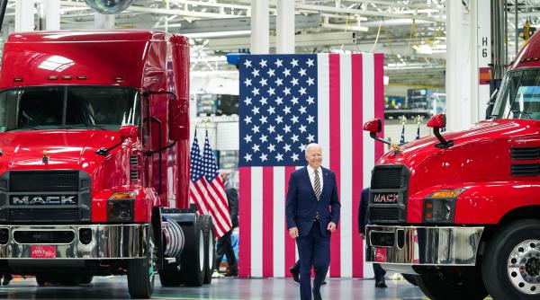 Rusia reacționează și denunță o încercare de stil „cowboy american” după ce Biden l-a numit pe Putin un „ticălos nebun”