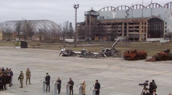 Liderii occidentali, desant de susținere pentru Ucraina direct pe aeroportul din Hostomel. Zelenski: Orice persoană normală vrea să se încheie războiul