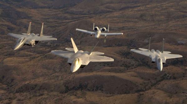 Forțele Aeriene ale SUA vor să renunțe la 250 de avioane deodată: F-15, A-10 și chiar F-22 sunt pe listă şi aşteaptă aprobarea Congresului SUA