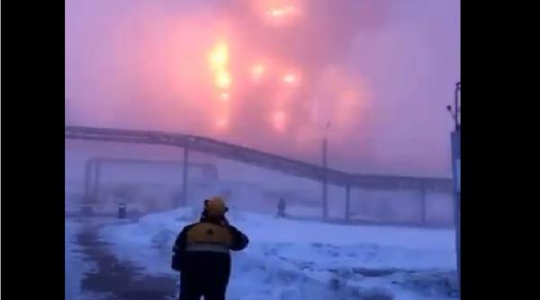 Ucraina a lansat o ploaie de drone peste rafinăriile rusești. Incendii la mai multe rafinării de pe teritoriul Rusiei