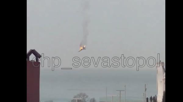 Su-35, cel mai promovat avion rus sau Su-27? Cert e că un avion rus „pierde lupta” cu forța gravitațională” (Video). Posibil doborât chiar de ruși