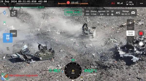 Războiul dronelor continuă pe frontul din Ucraina (Foto/Video): Ruşii au aruncat în luptă UGV-uri înarmate cu lansatoare de grenade AGS-17