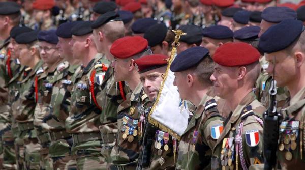 Moscova susține că Franța va trimite militari din Legiunea Străină în Ucraina