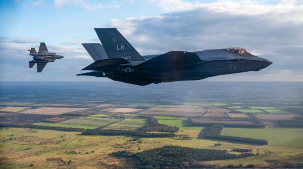 Diferența dintre Su-57 și F-35 în Europa e uriașă iar Rusia nu va putea obține superioritatea aeriană. Până în 2030 vor fi 500 de F-35 în Europa