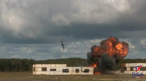 Franța face o demonstrație de virtuozitate: Rachete de croazieră lansate de pe două nave au lovit simultan ținta