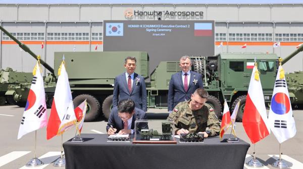 Coreea de Sud prezintă racheta balistică CTM-290 de care Polonia este foarte interesată (Foto/Video): A fost semnat deja un contract de achiziţie