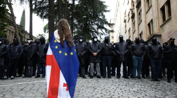 Președintele Georgiei a respins „proiectul de lege rusesc”