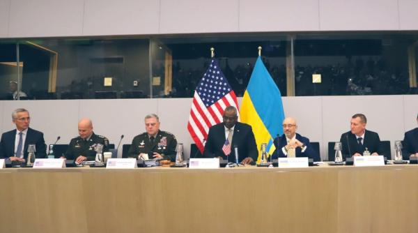 Rusia testează reacția Occidentului: Putin ar fi dispus să înghețe războiul pe actuala linie a frontului, spun surse de la Kremlin