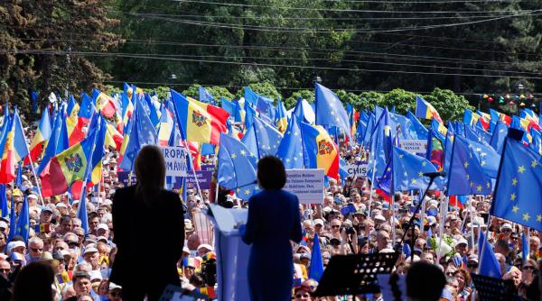 Varianta moldovenească a Pactului de la Snagov: 12 partide au semnat la Chișinău Pactul pentru Europa deși vor merge separat în alegeri