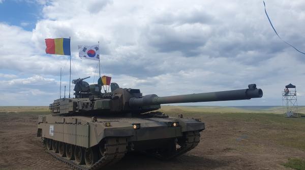 K2 Panther a făcut spectacol în România (Video). Primele imagini cu tragerile demonstrative și testarea tancului K2 de către România