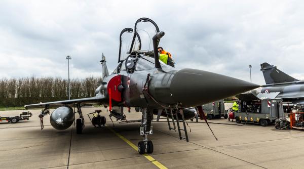 Avioanele franceze Mirage vor ajuta la consolidarea Forțelor Aeriene Ucrainene, dar nu şi la schimbarea cursului războiului