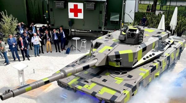 Compania germană Rheinmetall a prezentat la Paris o nouă versiune a tancului KF51 Panther (Foto/Video)