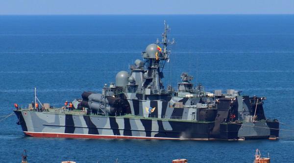 De teama unor viitoare atacuri cu drone maritime ucrainene, Flota rusă din Marea Neagră retrage din Crimeea doua corvete