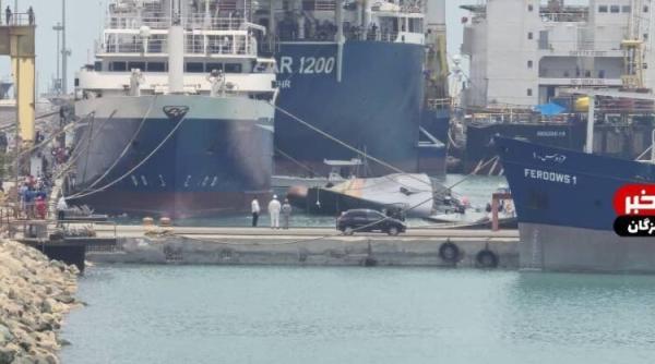 Fregata iraniană Sahand s-a scufundat în portul Bandar Abbas (Foto)