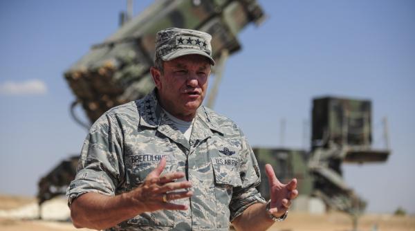 Abordarea NATO faţă de războiul din Ucraina trebuie să se schimbe. Generalul Breedlove: De ce nu putem spune că vom fi acolo atâta timp cât este nevoie?