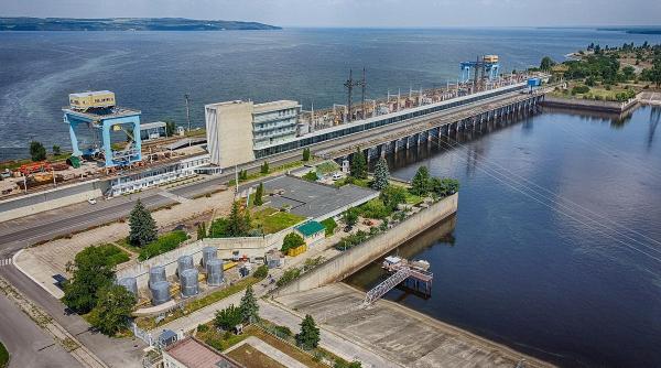 Rusia îi ameninţă pe ucraineni cu aruncarea în aer a două importante baraje: O strategie menită să inducă panica şi acceptarea ,,păcii prin orice mijloace''